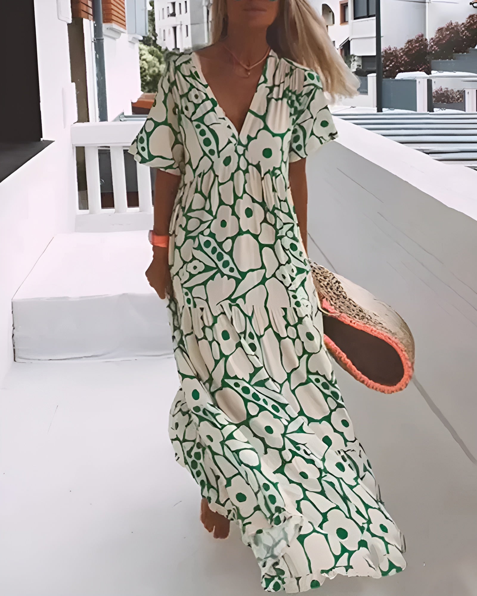 Nordiq™ | Christine Klänning Flowy – Lätt & Elegant