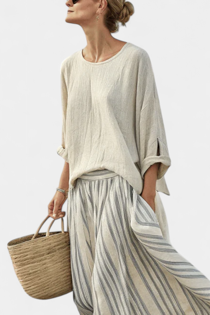 Komplett Casual Daisy med Oversize Blus och Randig Midi Kjol i Bambu Linne för en Elegant och Bekväm Stil