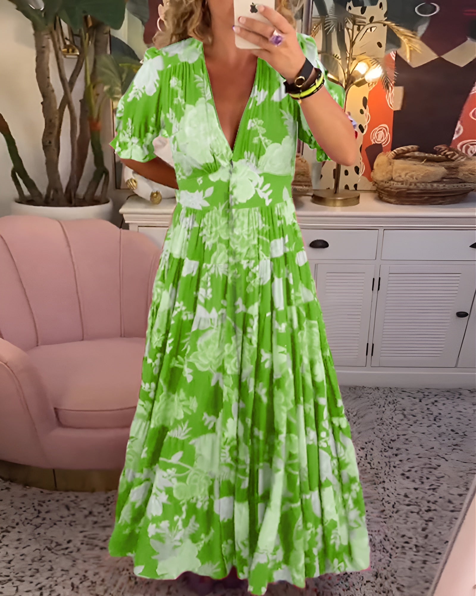 Nordiq™ | Carine Blommig Klänning – Fluid & Smickrande
