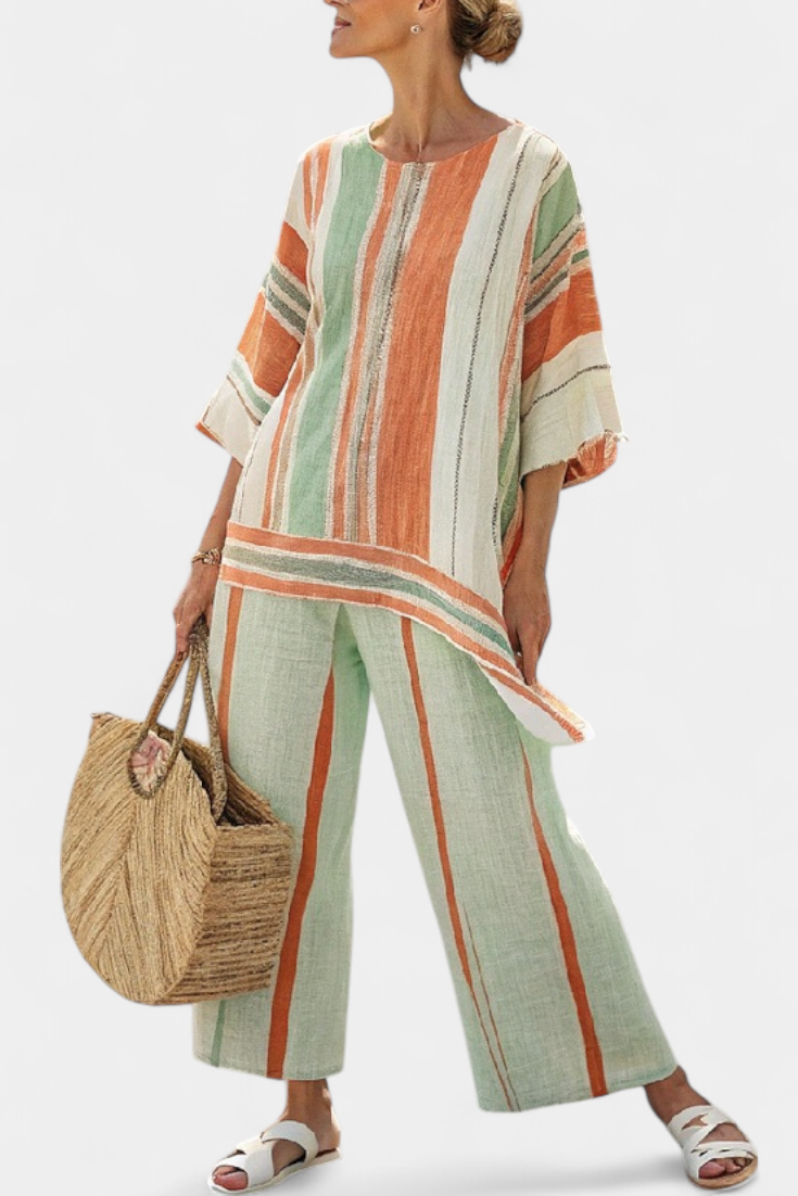 Elegant Set i Bambulinstyg med Asymmetrisk Blus och Vida Byxor för en Raffinerad Stil