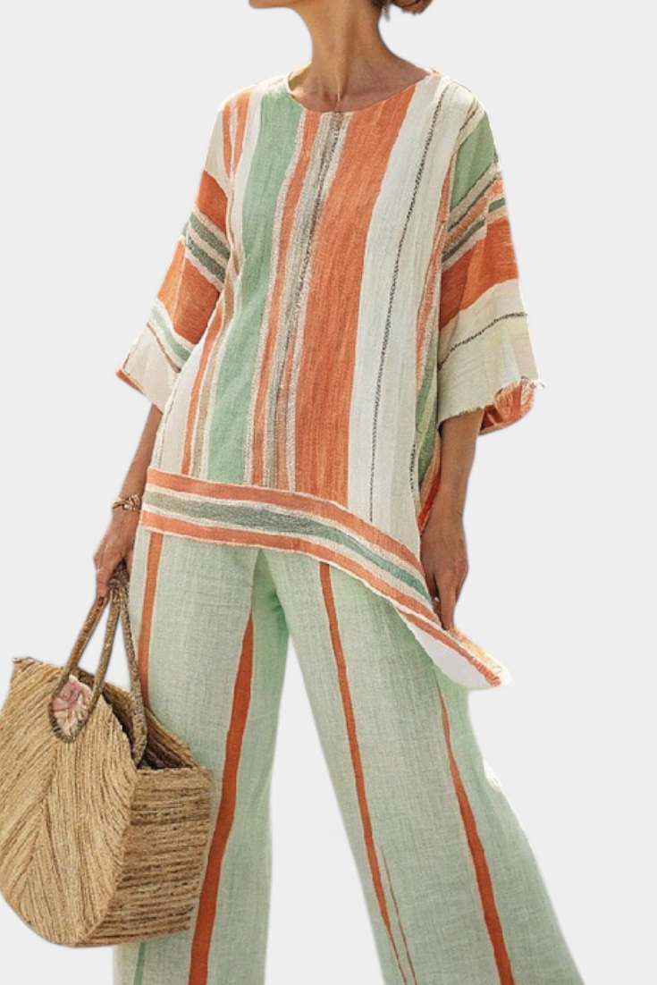 Elegant Set i Bambulinstyg med Asymmetrisk Blus och Vida Byxor för en Raffinerad Stil
