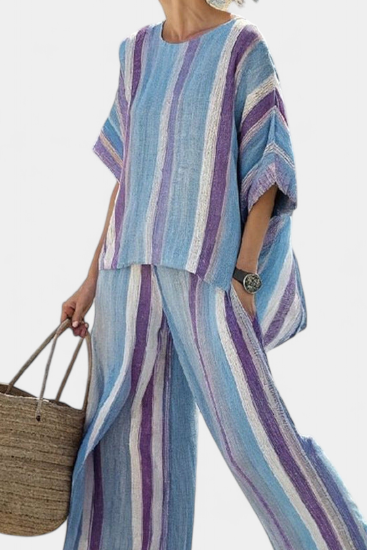 Elegant Randigt Daisy Set i Malva och Pastellblå för en sofistikerad look